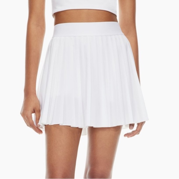 NWT Aritzia TNACTION color white TnaMOVE™ Tennis Mini Skirt - Picture 5 of 7